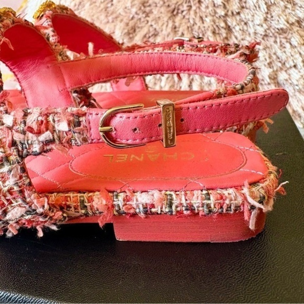 CHANEL Pink Tweed Sandals • Gold CC Logo • Size 37.5 EU • US Size Worn 1X w/ Box - Picture 9 of 15
